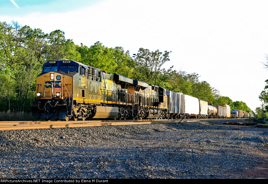 CSX 849 on M-410